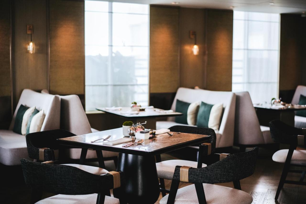 New World Saigon Khách sạn 5*