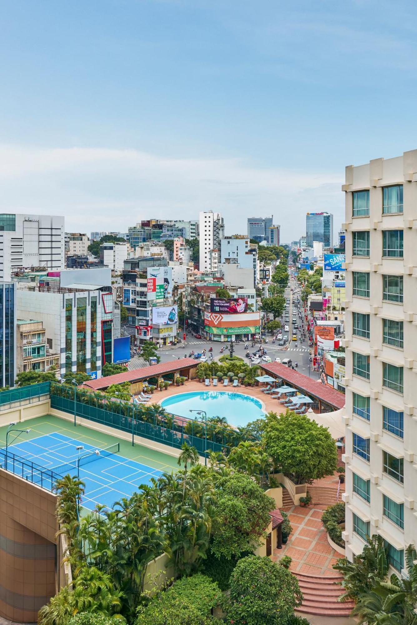 New World Saigon Khách sạn 5*